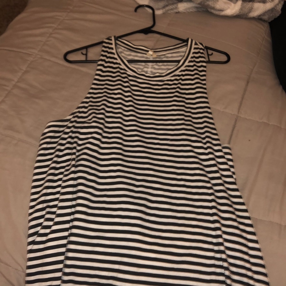 black and white striped dress scoop neck